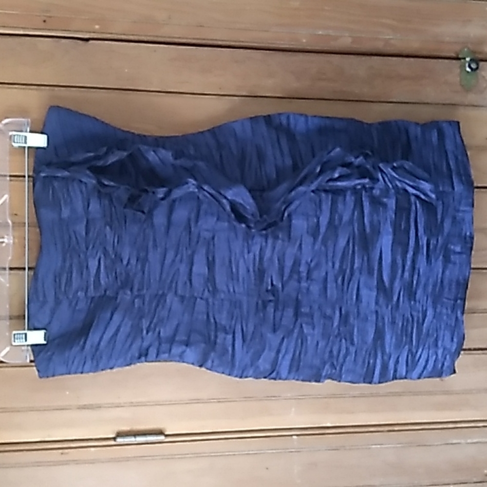 Midnight blue/black strapless party dress.